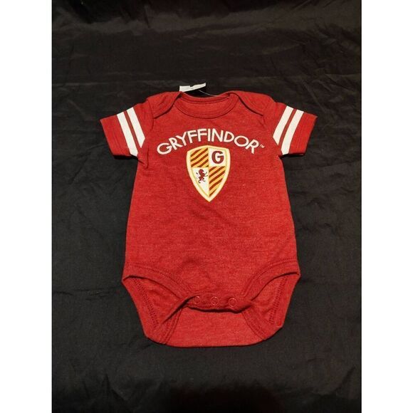 Harry Potter Branded Gryffindor Baby One Piece-Size 3-6 Months NWT cotton/poly b - Picture 1 of 7